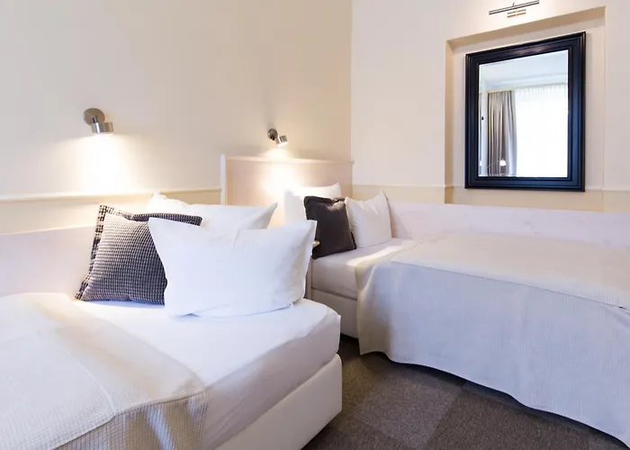 Hotel Unitas 4*