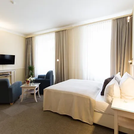 Hotel Unitas 4*