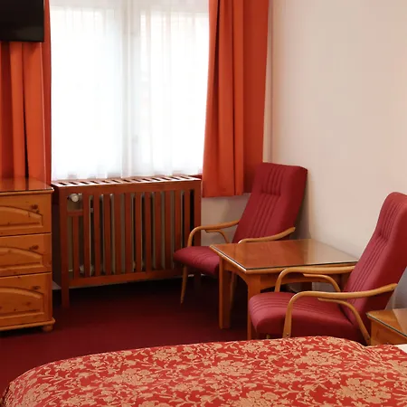 Unitas Hotel 4*