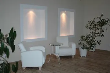 Unitas Hotel 4*