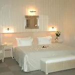 Unitas 4*