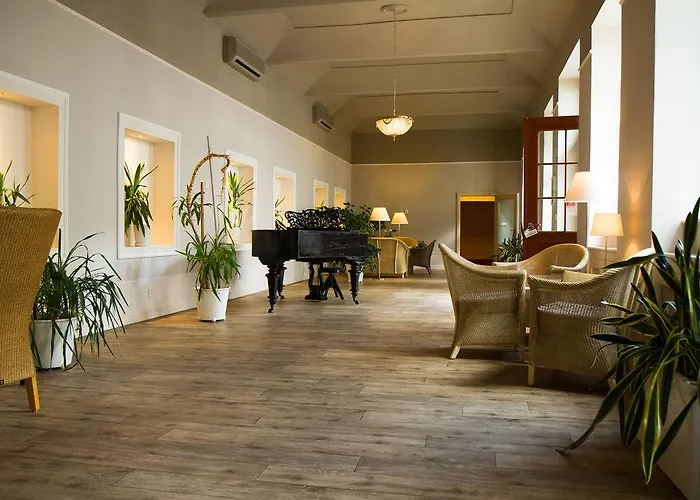 ホテル ウニタス 4*